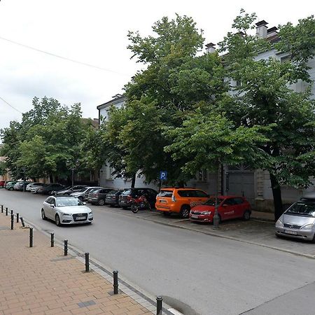 Hostel Flow House Centar Novi Sad Bagian luar foto