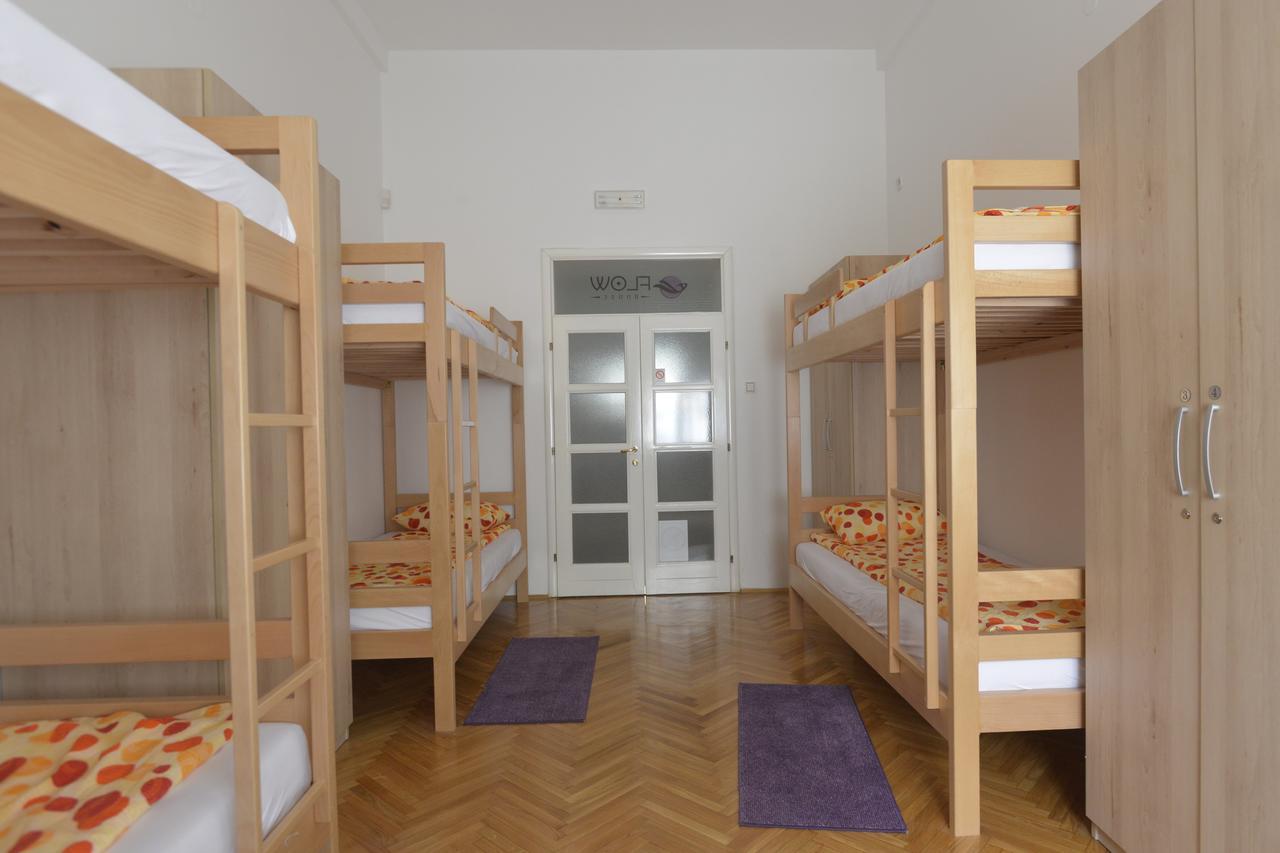 Hostel Flow House Centar Novi Sad Bagian luar foto